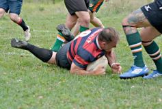 Foto de la galería: A puro Rugby: los "Classics" de Centro de Cazadores homenajearon al consagrado Carmelo Rodríguez