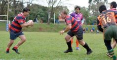 Foto de la galería: A puro Rugby: los "Classics" de Centro de Cazadores homenajearon al consagrado Carmelo Rodríguez