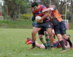 Foto de la galería: A puro Rugby: los "Classics" de Centro de Cazadores homenajearon al consagrado Carmelo Rodríguez