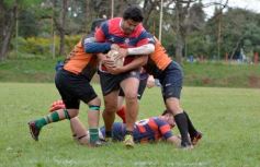 Foto de la galería: A puro Rugby: los "Classics" de Centro de Cazadores homenajearon al consagrado Carmelo Rodríguez