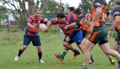Foto de la galería: A puro Rugby: los "Classics" de Centro de Cazadores homenajearon al consagrado Carmelo Rodríguez