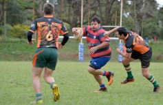 Foto de la galería: A puro Rugby: los "Classics" de Centro de Cazadores homenajearon al consagrado Carmelo Rodríguez