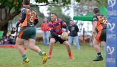 Foto de la galería: A puro Rugby: los "Classics" de Centro de Cazadores homenajearon al consagrado Carmelo Rodríguez