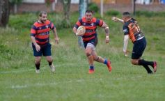 Foto de la galería: A puro Rugby: los "Classics" de Centro de Cazadores homenajearon al consagrado Carmelo Rodríguez