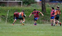 Foto de la galería: A puro Rugby: los "Classics" de Centro de Cazadores homenajearon al consagrado Carmelo Rodríguez