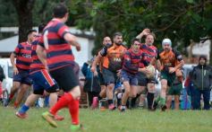 Foto de la galería: A puro Rugby: los "Classics" de Centro de Cazadores homenajearon al consagrado Carmelo Rodríguez
