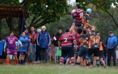 Foto de la galería: A puro Rugby: los "Classics" de Centro de Cazadores homenajearon al consagrado Carmelo Rodríguez