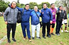 Foto de la galería: A puro Rugby: los "Classics" de Centro de Cazadores homenajearon al consagrado Carmelo Rodríguez
