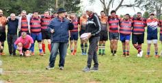 Foto de la galería: A puro Rugby: los "Classics" de Centro de Cazadores homenajearon al consagrado Carmelo Rodríguez