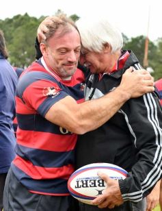 Foto de la galería: A puro Rugby: los "Classics" de Centro de Cazadores homenajearon al consagrado Carmelo Rodríguez