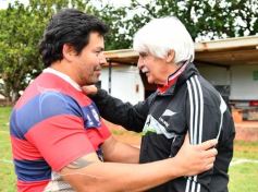 Foto de la galería: A puro Rugby: los "Classics" de Centro de Cazadores homenajearon al consagrado Carmelo Rodríguez