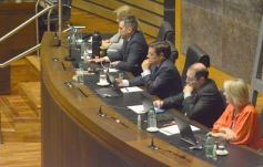 Foto de la galería: Por unanimidad: Diputados aprobaron la Ley de Presupuesto para el 2023