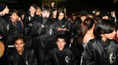 Foto de la galería: Volvió la fiesta y el encuentro en la primera noche de calle de la estudiantina