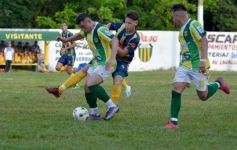 Foto de la galería: Regional Amateur: La Picada sumó de a tres en el inicio del torneo