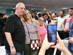 Foto de la galería: Junto a la militancia, el Peronismo Renovador celebró el Dia de la Lealtad