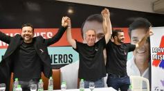 Foto de la galería: Junto a la militancia, el Peronismo Renovador celebró el Dia de la Lealtad