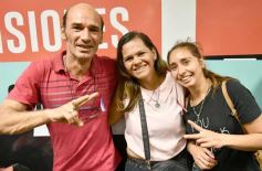 Foto de la galería: Junto a la militancia, el Peronismo Renovador celebró el Dia de la Lealtad