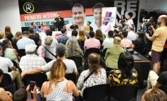 Foto de la galería: Junto a la militancia, el Peronismo Renovador celebró el Dia de la Lealtad