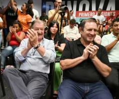 Foto de la galería: Junto a la militancia, el Peronismo Renovador celebró el Dia de la Lealtad