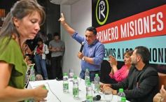 Foto de la galería: Junto a la militancia, el Peronismo Renovador celebró el Dia de la Lealtad