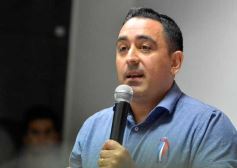 Foto de la galería: Junto a la militancia, el Peronismo Renovador celebró el Dia de la Lealtad