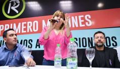 Foto de la galería: Junto a la militancia, el Peronismo Renovador celebró el Dia de la Lealtad