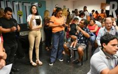 Foto de la galería: Junto a la militancia, el Peronismo Renovador celebró el Dia de la Lealtad