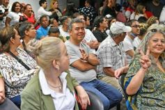 Foto de la galería: Junto a la militancia, el Peronismo Renovador celebró el Dia de la Lealtad