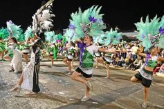 Foto de la galería: Sigue la fiesta: más postales de lo que fue la primera noche de la estudiantina