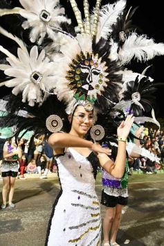 Foto de la galería: Sigue la fiesta: más postales de lo que fue la primera noche de la estudiantina