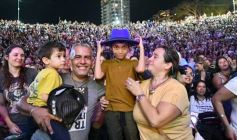 Foto de la galería: Junto a una multitud presente, Abel Pintos volvió a deslumbrar en la capital misionera