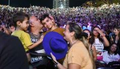 Foto de la galería: Junto a una multitud presente, Abel Pintos volvió a deslumbrar en la capital misionera