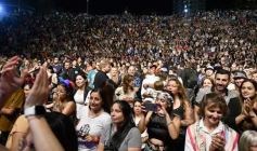 Foto de la galería: Junto a una multitud presente, Abel Pintos volvió a deslumbrar en la capital misionera