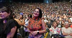 Foto de la galería: Junto a una multitud presente, Abel Pintos volvió a deslumbrar en la capital misionera