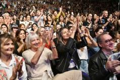 Foto de la galería: Junto a una multitud presente, Abel Pintos volvió a deslumbrar en la capital misionera