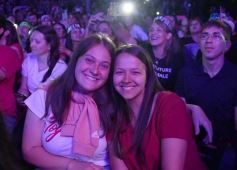 Foto de la galería: Junto a una multitud presente, Abel Pintos volvió a deslumbrar en la capital misionera