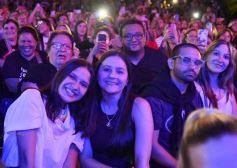 Foto de la galería: Junto a una multitud presente, Abel Pintos volvió a deslumbrar en la capital misionera