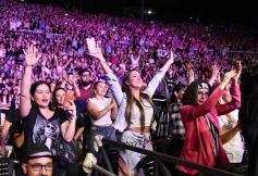 Foto de la galería: Junto a una multitud presente, Abel Pintos volvió a deslumbrar en la capital misionera