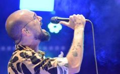 Foto de la galería: Junto a una multitud presente, Abel Pintos volvió a deslumbrar en la capital misionera