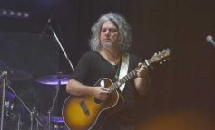 Foto de la galería: Junto a una multitud presente, Abel Pintos volvió a deslumbrar en la capital misionera