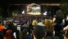 Foto de la galería: Junto a una multitud presente, Abel Pintos volvió a deslumbrar en la capital misionera