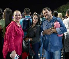 Foto de la galería: Junto a una multitud presente, Abel Pintos volvió a deslumbrar en la capital misionera