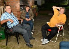 Foto de la galería: Con fiesta sorpresa incluida, Teresa Montiel recibió y compartió su feliz cumpleaños