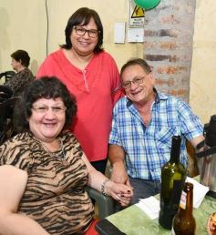 Foto de la galería: Con fiesta sorpresa incluida, Teresa Montiel recibió y compartió su feliz cumpleaños