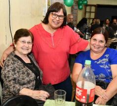 Foto de la galería: Con fiesta sorpresa incluida, Teresa Montiel recibió y compartió su feliz cumpleaños