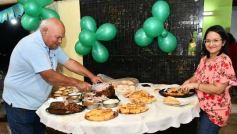 Foto de la galería: Con fiesta sorpresa incluida, Teresa Montiel recibió y compartió su feliz cumpleaños