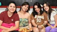 Foto de la galería: Con fiesta sorpresa incluida, Teresa Montiel recibió y compartió su feliz cumpleaños