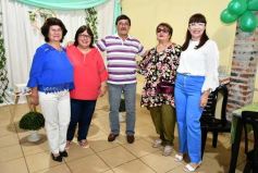 Foto de la galería: Con fiesta sorpresa incluida, Teresa Montiel recibió y compartió su feliz cumpleaños