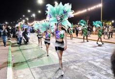 Foto de la galería: Con gran energía estudiantil y la hinchada a pleno: la estudiantina vivió su última noche de calle