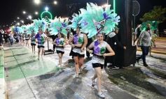 Foto de la galería: Con gran energía estudiantil y la hinchada a pleno: la estudiantina vivió su última noche de calle